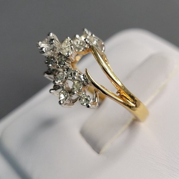 18KHGE Gold Electroplated Womens Rhinestone Design Fashion Ring Size 5 3/4 - Picture 2 of 7